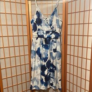 Watercolor patternBlue & White Women's Spaghetti Adjustable Strap Dress Size XL